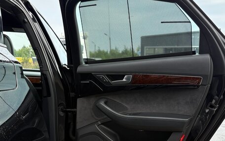 Audi A8, 2011 год, 1 900 000 рублей, 16 фотография