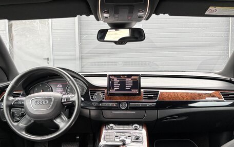 Audi A8, 2011 год, 1 900 000 рублей, 9 фотография