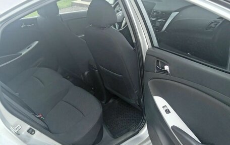 Hyundai Solaris II рестайлинг, 2012 год, 760 000 рублей, 6 фотография
