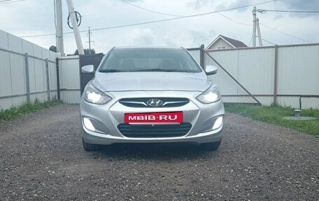 Hyundai Solaris II рестайлинг, 2012 год, 760 000 рублей, 2 фотография