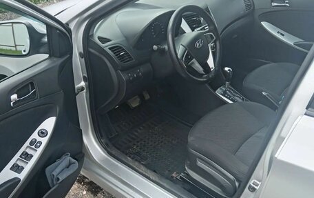 Hyundai Solaris II рестайлинг, 2012 год, 760 000 рублей, 10 фотография
