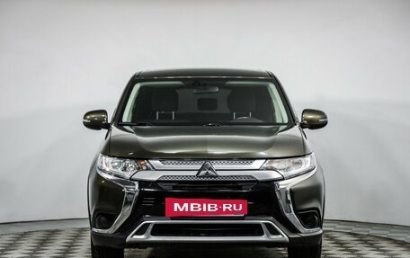Mitsubishi Outlander III рестайлинг 3, 2020 год, 1 849 000 рублей, 2 фотография