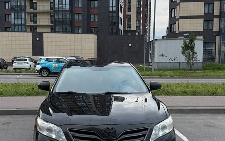 Toyota Camry, 2010 год, 970 000 рублей, 2 фотография