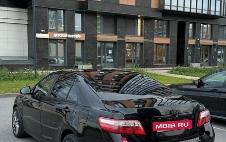 Toyota Camry, 2010 год, 970 000 рублей, 6 фотография