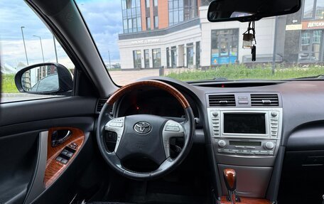 Toyota Camry, 2010 год, 970 000 рублей, 12 фотография