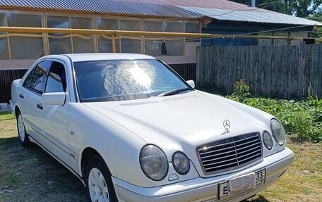 Mercedes-Benz E-Класс, 1998 год, 470 000 рублей, 3 фотография