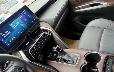 Toyota Harrier, 2022 год, 10 фотография