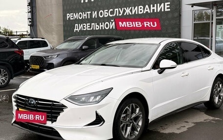 Hyundai Sonata VIII, 2021 год, 2 500 000 рублей, 3 фотография
