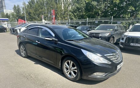 Hyundai Sonata VI, 2011 год, 979 000 рублей, 2 фотография