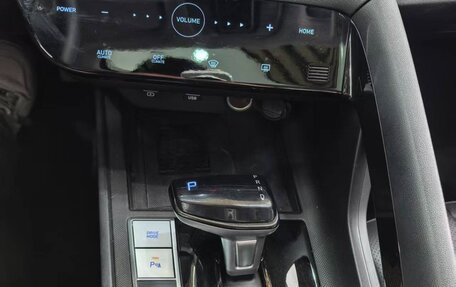 Hyundai Elantra, 2022 год, 1 502 000 рублей, 15 фотография