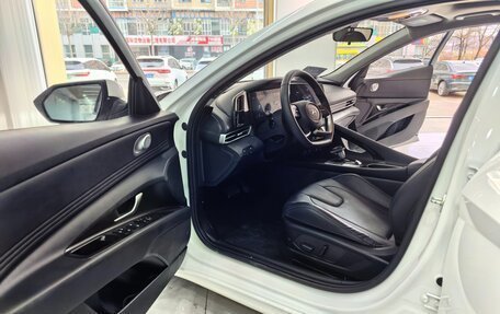 Hyundai Elantra, 2022 год, 1 502 000 рублей, 17 фотография