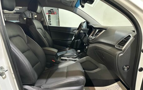 Hyundai Tucson III, 2016 год, 2 000 000 рублей, 21 фотография