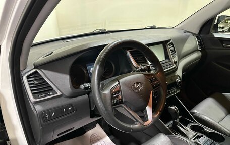 Hyundai Tucson III, 2016 год, 2 000 000 рублей, 26 фотография