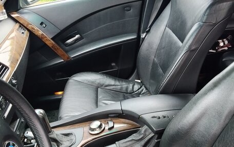 BMW 5 серия, 2003 год, 1 300 000 рублей, 4 фотография