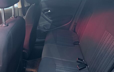 Volkswagen Polo VI (EU Market), 2017 год, 900 000 рублей, 10 фотография