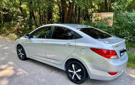 Hyundai Solaris II рестайлинг, 2011 год, 755 000 рублей, 3 фотография