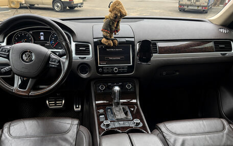 Volkswagen Touareg III, 2012 год, 2 390 000 рублей, 6 фотография