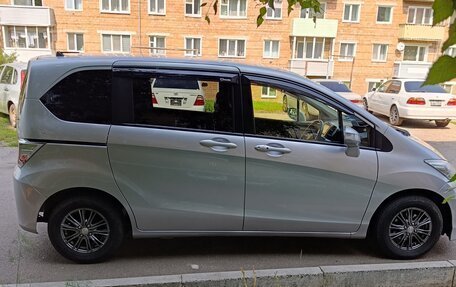 Honda Freed I, 2014 год, 1 200 000 рублей, 4 фотография