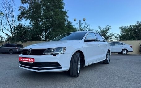 Volkswagen Jetta VI, 2015 год, 845 000 рублей, 2 фотография