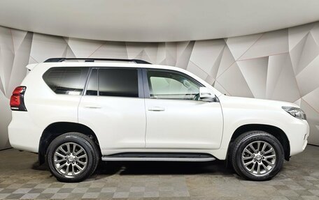 Toyota Land Cruiser Prado 150 рестайлинг 2, 2020 год, 5 000 000 рублей, 6 фотография