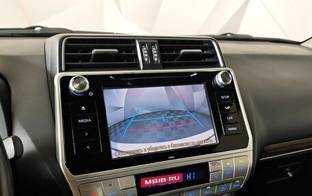 Toyota Land Cruiser Prado 150 рестайлинг 2, 2020 год, 5 000 000 рублей, 24 фотография