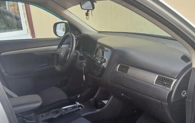 Mitsubishi Outlander III рестайлинг 3, 2014 год, 950 000 рублей, 1 фотография