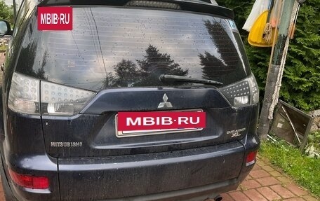Mitsubishi Outlander III рестайлинг 3, 2009 год, 880 000 рублей, 3 фотография