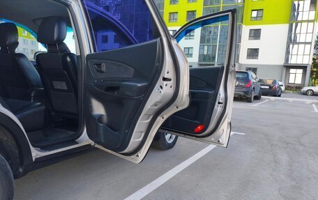 Hyundai Tucson III, 2006 год, 850 000 рублей, 18 фотография
