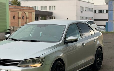 Volkswagen Jetta VI, 2012 год, 999 999 рублей, 3 фотография