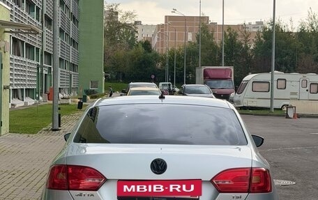 Volkswagen Jetta VI, 2012 год, 999 999 рублей, 2 фотография