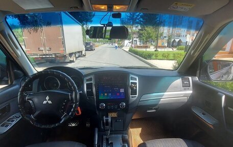 Mitsubishi Pajero IV, 2014 год, 2 400 000 рублей, 5 фотография