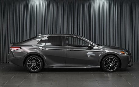 Toyota Camry, 2020 год, 2 450 000 рублей, 5 фотография