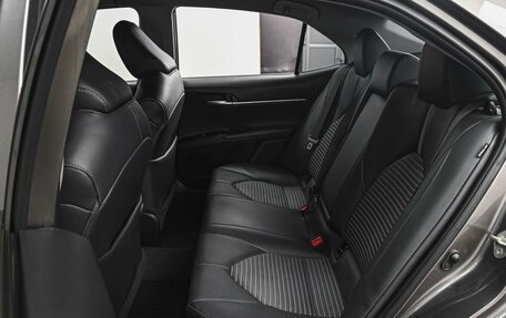 Toyota Camry, 2020 год, 2 450 000 рублей, 9 фотография