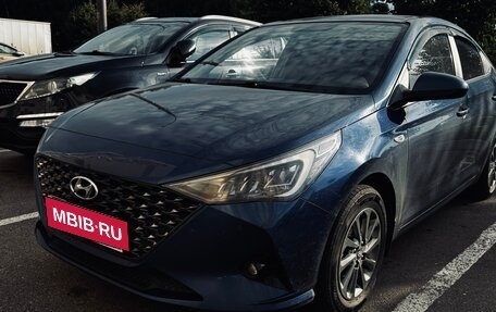 Hyundai Solaris II рестайлинг, 2021 год, 1 200 000 рублей, 3 фотография