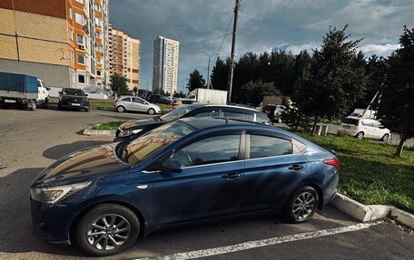 Hyundai Solaris II рестайлинг, 2021 год, 1 200 000 рублей, 4 фотография