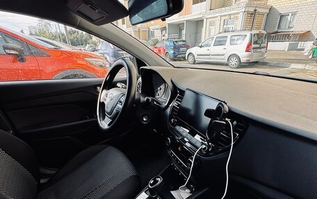 Hyundai Solaris II рестайлинг, 2021 год, 1 200 000 рублей, 10 фотография