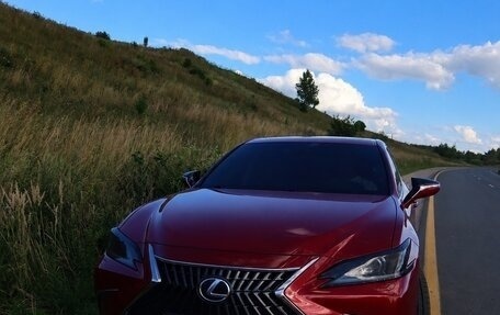 Lexus ES VII, 2021 год, 4 900 000 рублей, 1 фотография
