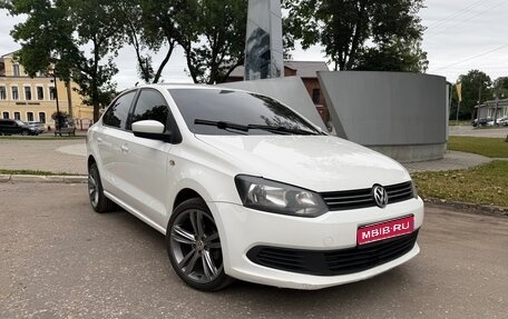 Volkswagen Polo VI (EU Market), 2013 год, 700 000 рублей, 1 фотография