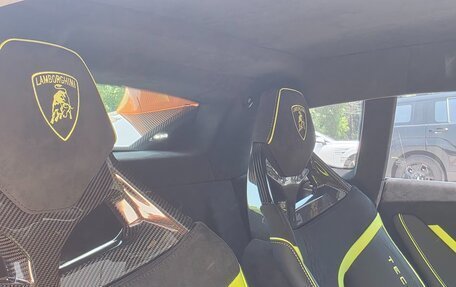 Lamborghini Huracán, 2023 год, 30 000 000 рублей, 15 фотография