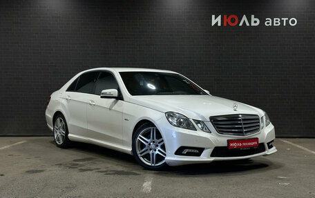 Mercedes-Benz E-Класс, 2011 год, 1 595 000 рублей, 3 фотография