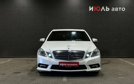 Mercedes-Benz E-Класс, 2011 год, 1 595 000 рублей, 2 фотография
