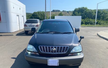 Toyota Harrier, 2001 год, 1 070 000 рублей, 2 фотография