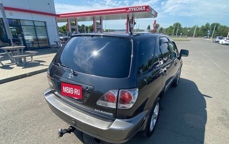Toyota Harrier, 2001 год, 1 070 000 рублей, 8 фотография