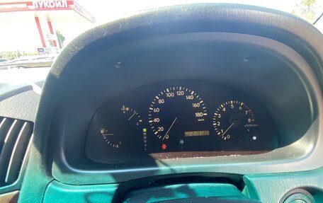 Toyota Harrier, 2001 год, 1 070 000 рублей, 14 фотография