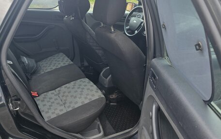 Ford Focus II рестайлинг, 2005 год, 220 000 рублей, 11 фотография