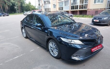 Toyota Camry, 2018 год, 2 590 000 рублей, 7 фотография