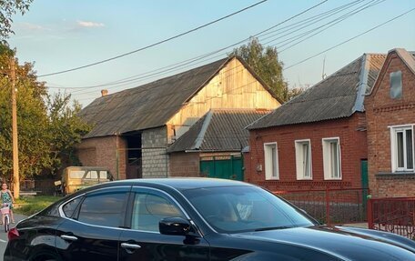 Nissan Fuga II, 2010 год, 750 000 рублей, 2 фотография
