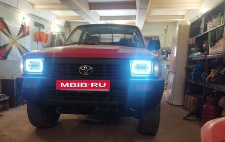 Toyota Hilux VI, 1992 год, 600 000 рублей, 5 фотография