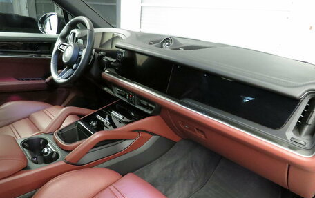 Porsche Cayenne III, 2024 год, 14 650 000 рублей, 5 фотография