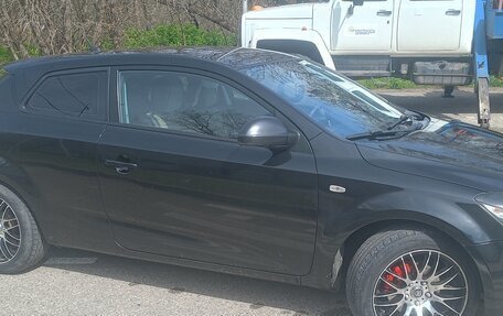 KIA cee'd I рестайлинг, 2008 год, 680 000 рублей, 1 фотография